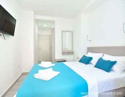 Villa Ines, Double room with balcony 9, private accommodation in city Budva, Montenegro - Druga slika